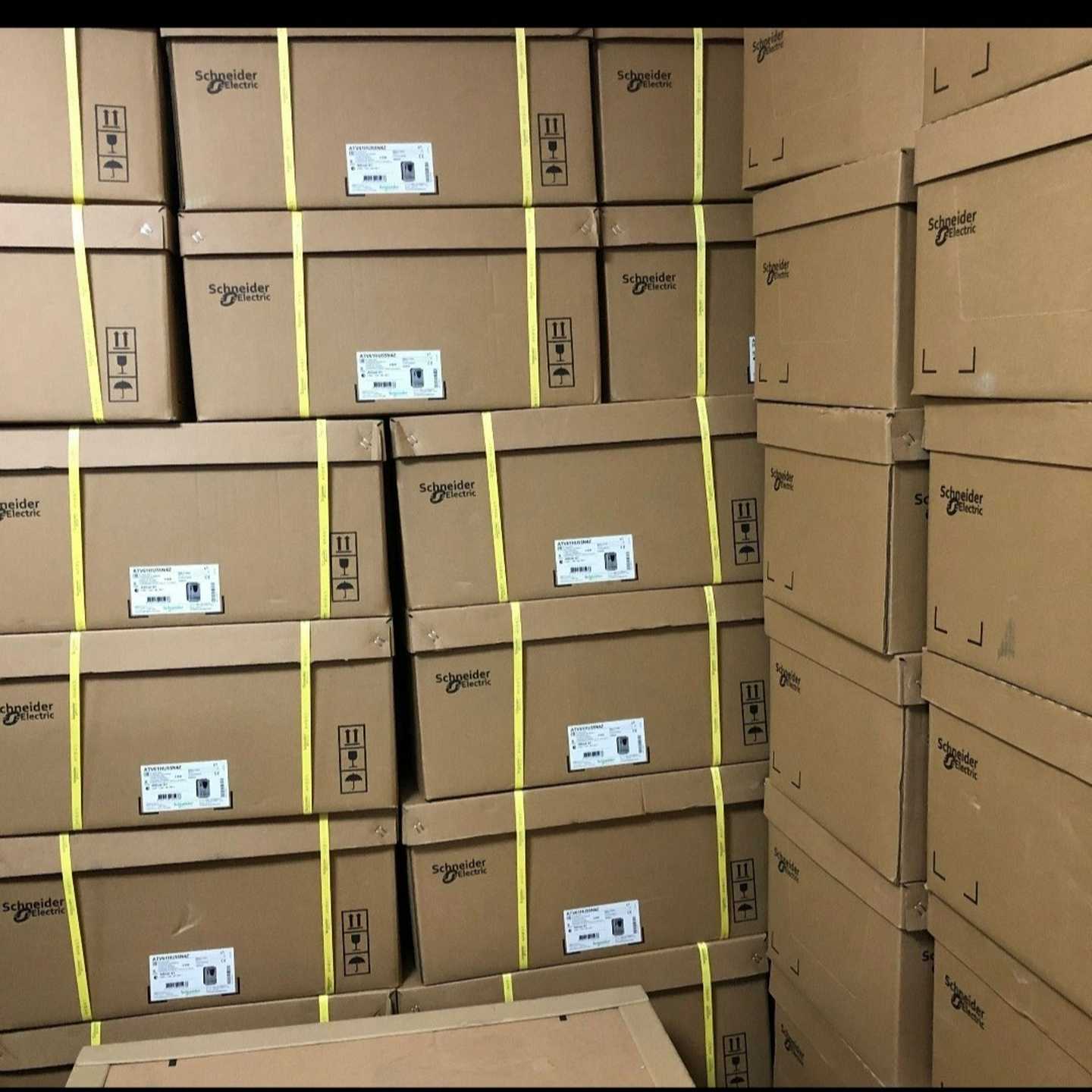 询价~施耐德变频器ATV610D45N4Z