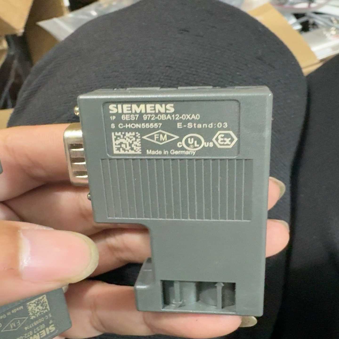 打包出4个西门子接头6es7972-0ba12-0xa0--议价商品