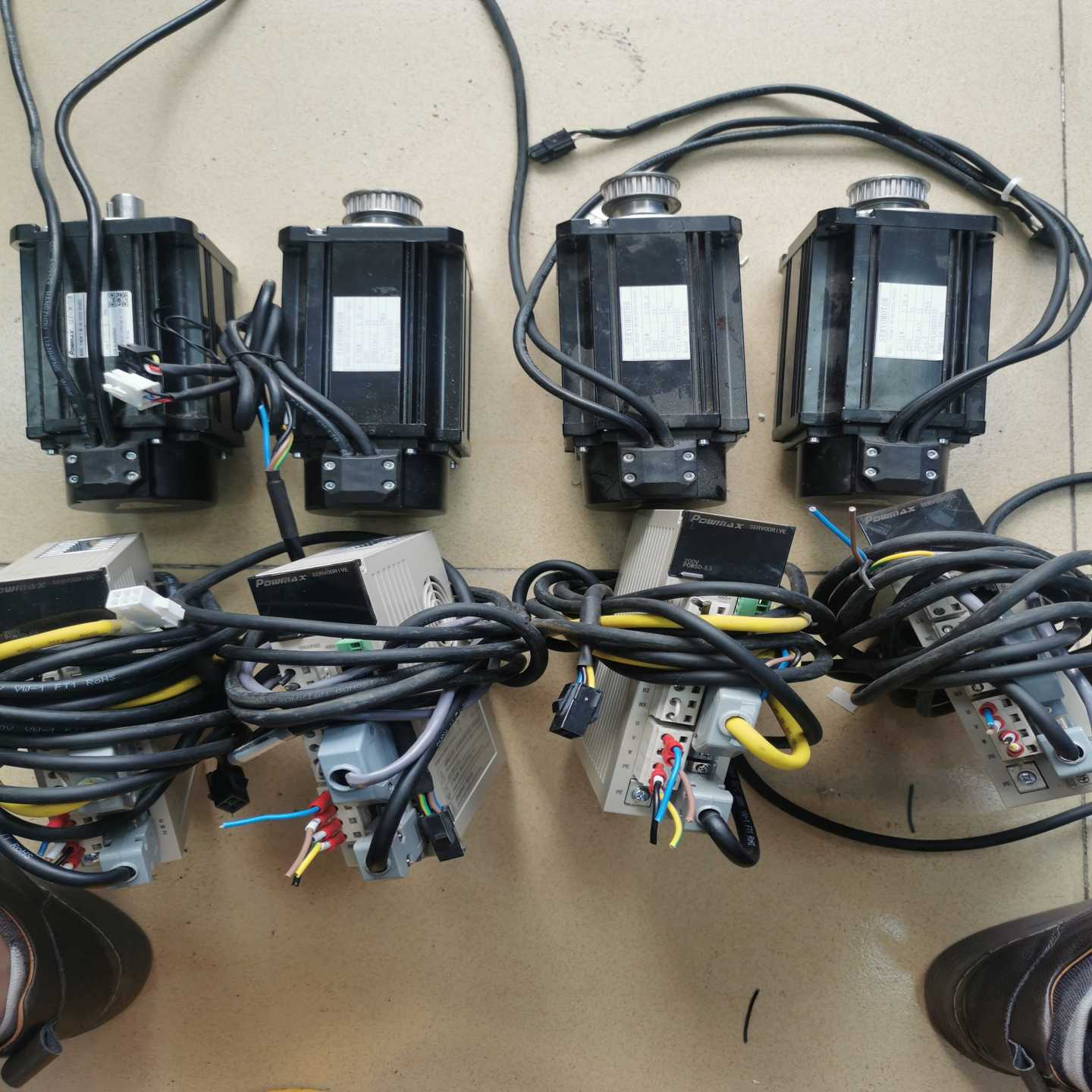 国迈伺服电机750W，型号:POWSD-E3-20ASB，仓适用