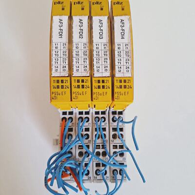 Pilz 312200 Digital I0 Module PSSu E F 4DI with Base Lot of