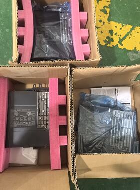 全新姆龙驱动器R88D1SN01HECT--议价商品