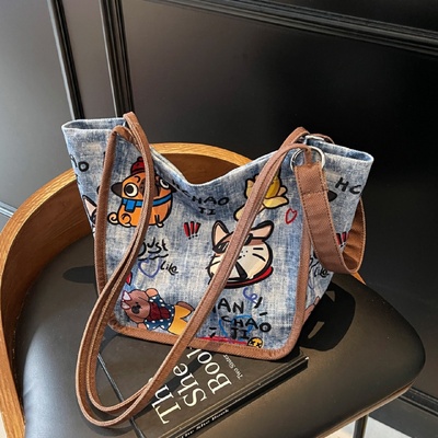 国风卡通帆布包包女夏季大容量单肩斜挎包小众百搭通勤托特包
