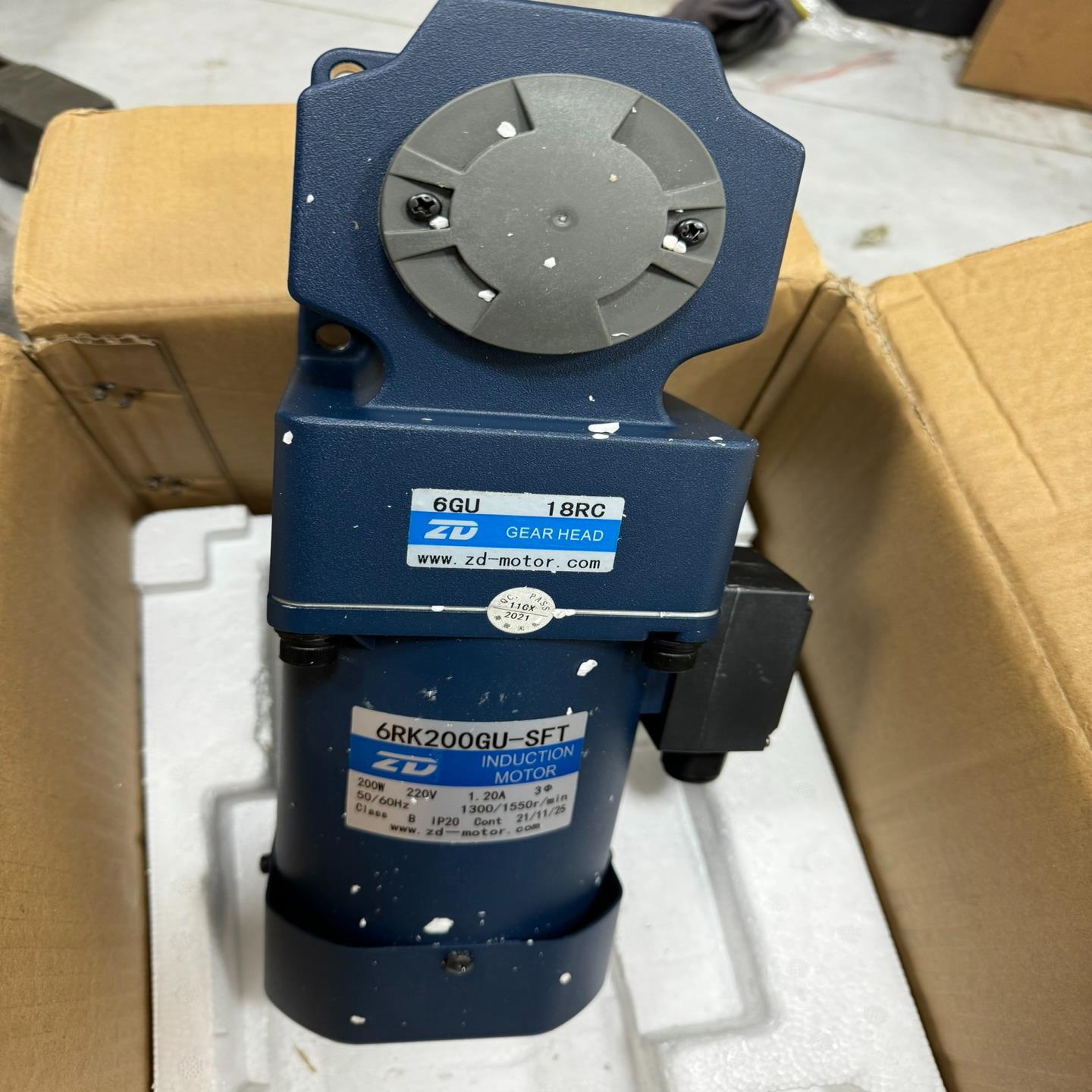 中大 减速电机6PK200GU-SFT直角轴6GU 18RC（佳毅工控）