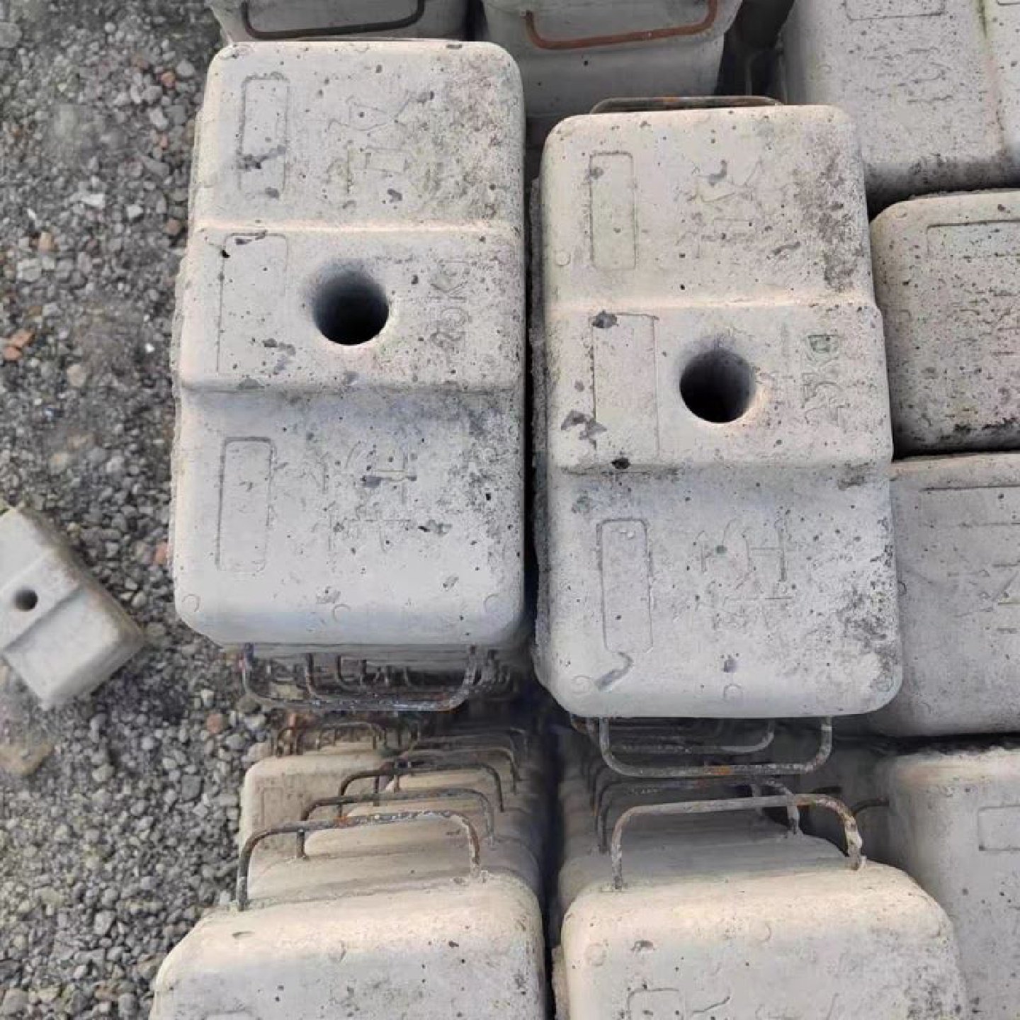 配重块水泥塑料铸铁压重块吊篮配重块混凝土舞台展台桁架25kg,基础建材,基础材料,淘宝优惠券,粉丝福利购,淘宝优惠卷