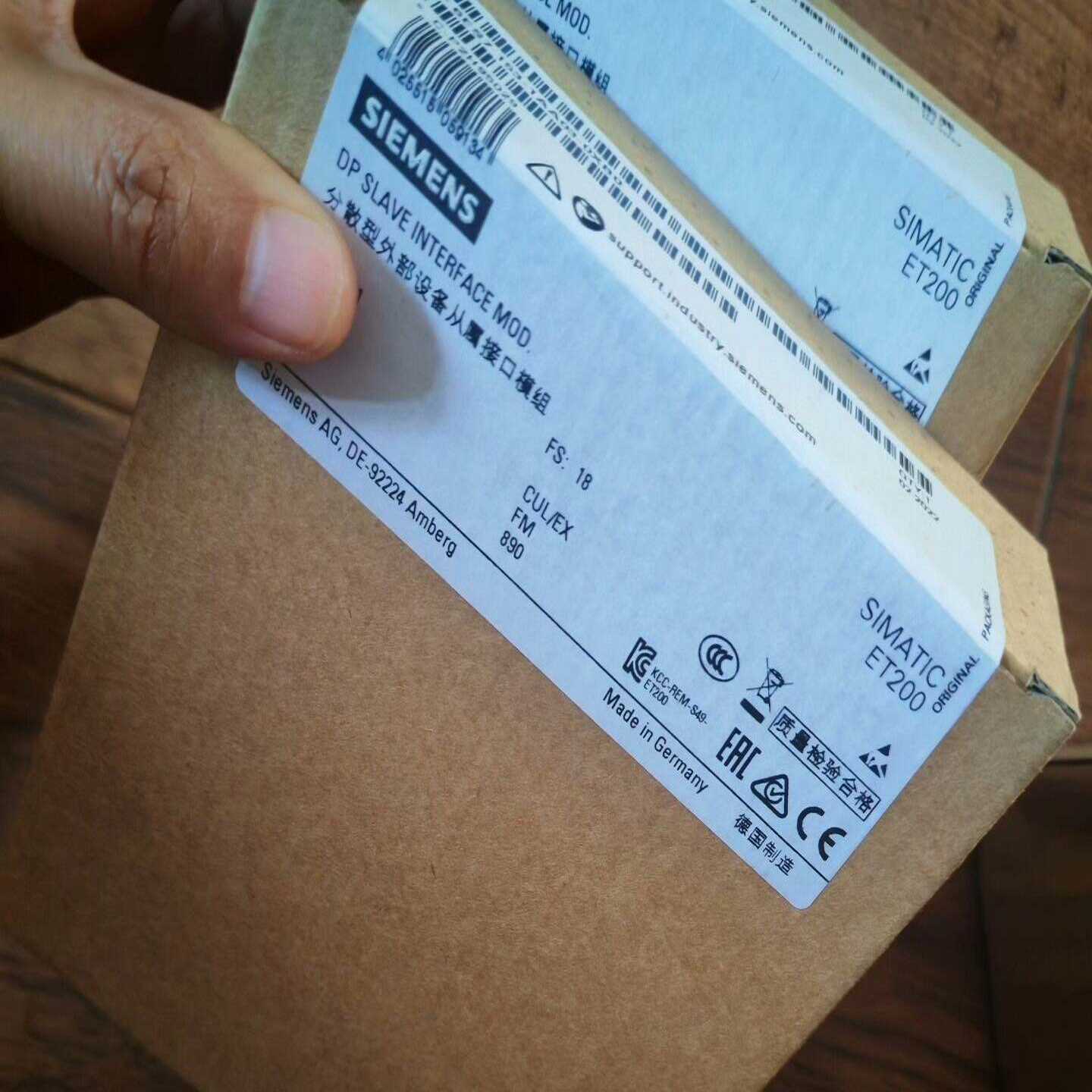 全新原装正品6ES7153-1AA03-0XB0西门子DP从--议价商品