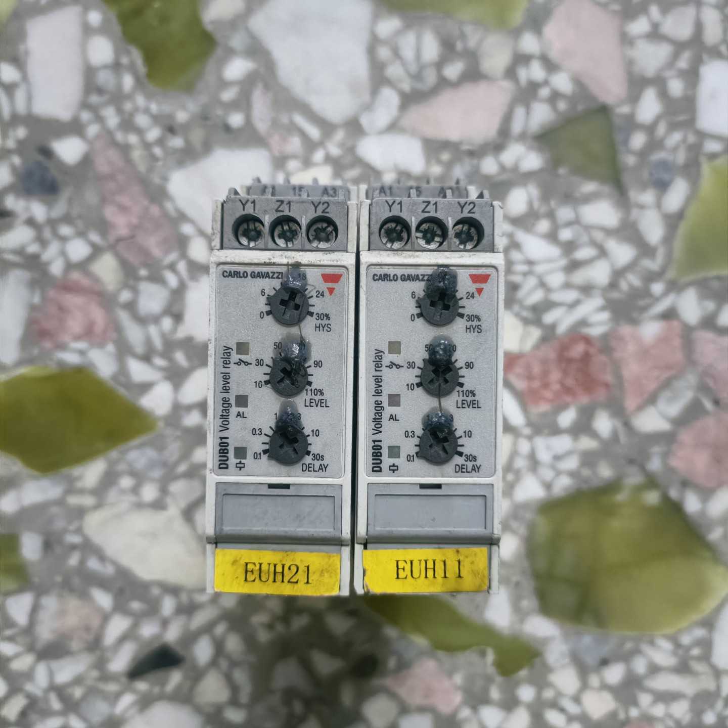 询价瑞士佳乐CARLO继电器DUB01CB23500V，电压继电