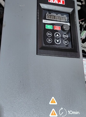 三晶变频器VM10004T011GB15PB重载11KW议价