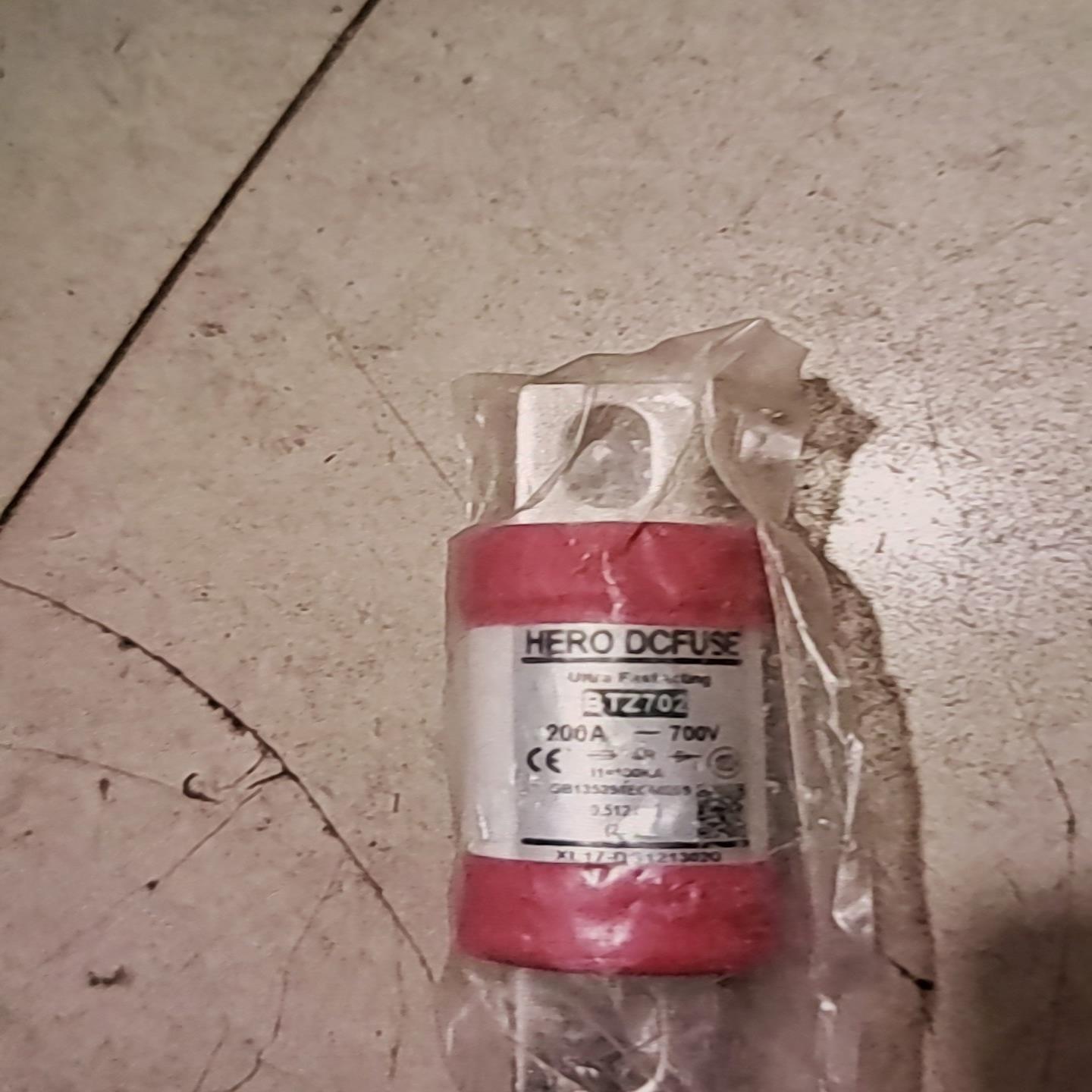 熔丝保险丝座断路器保险管HERO DCFUSE；议价
