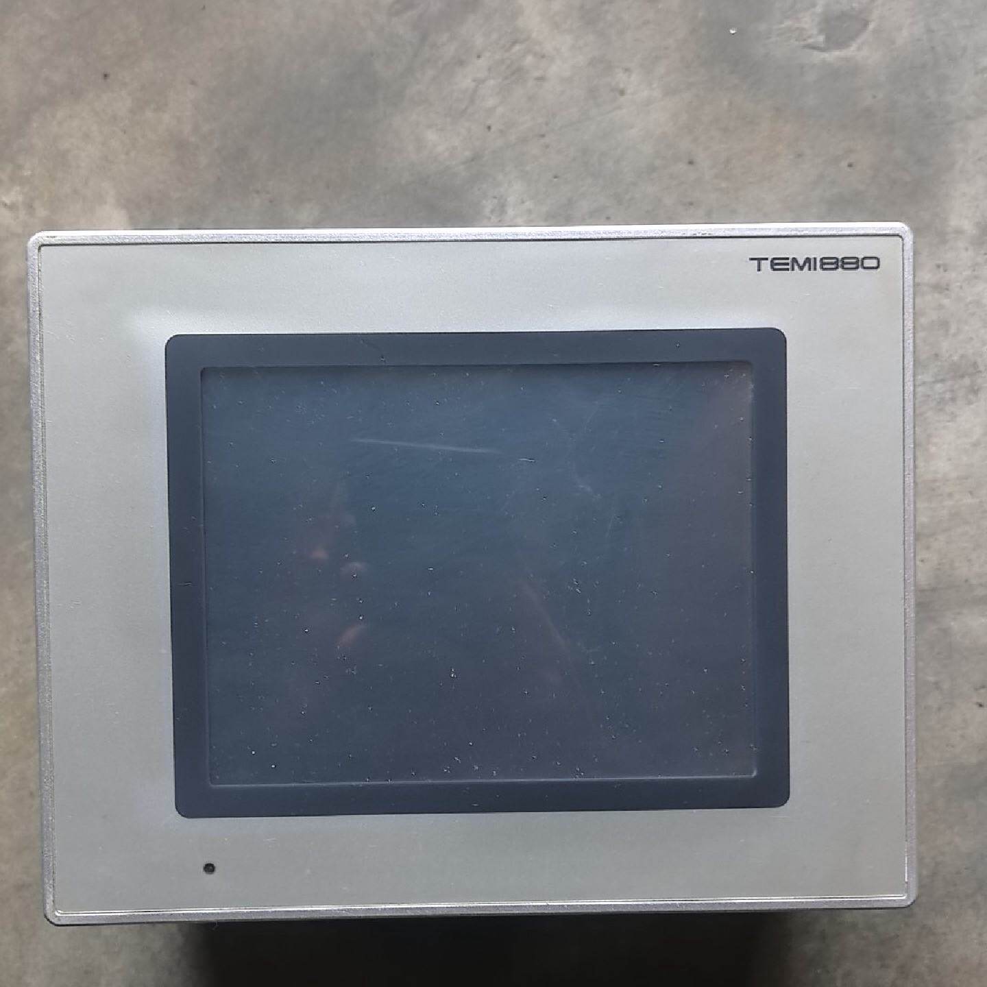 三元温控显示屏B6810触摸屏--议价商品