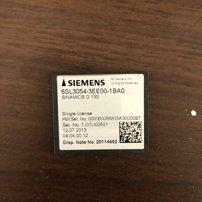 机上面拆的西门子G130内存卡6SL30543EE00拍前询价