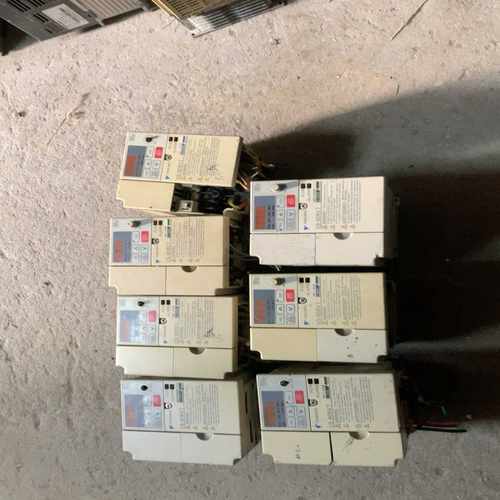 安川VS-606V7系列。ClMR-V7AT40P7。【卡奥电子】