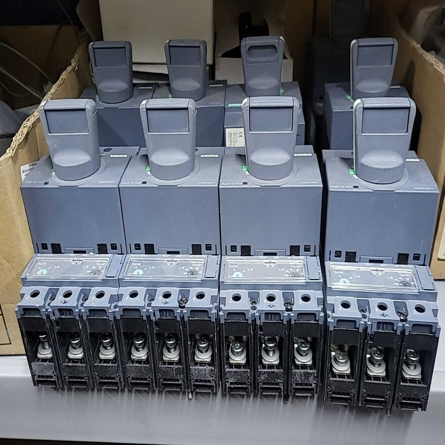 没有使用的空开3VA1132-5EF32-0AA0询价