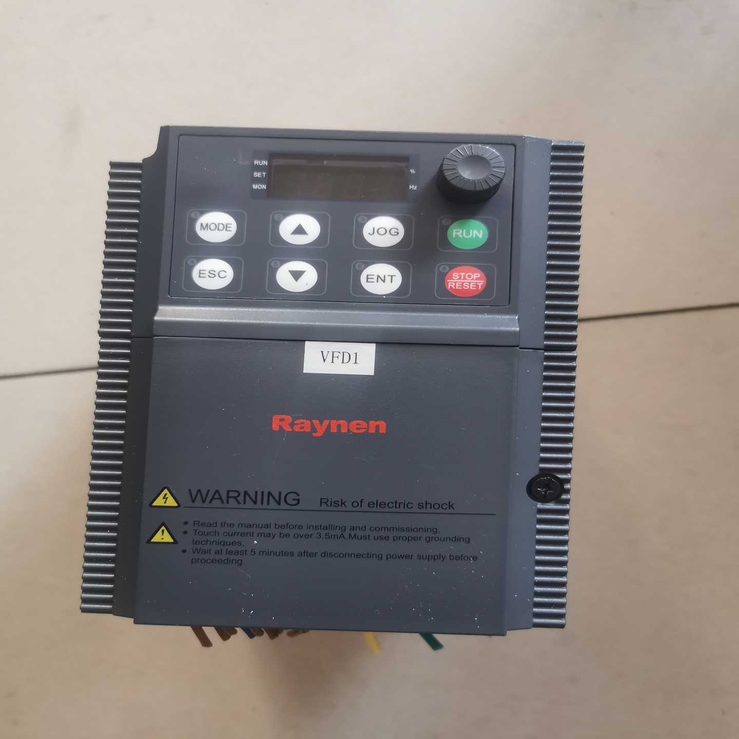上海丹那赫变频器 D13-T3-1R5G2R2P 380V(询价）