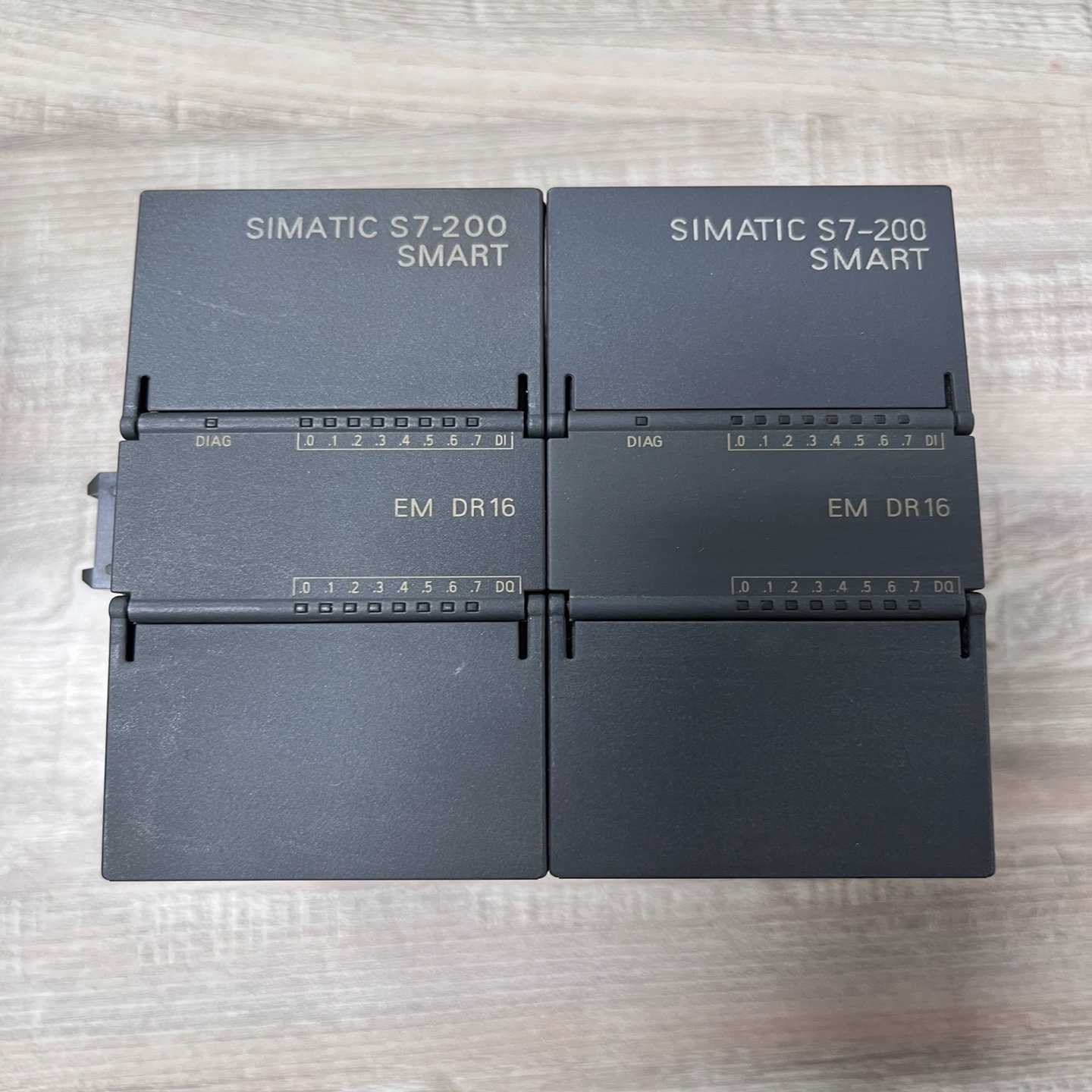 PLC模块6ES7288-2DR16-0AA0实物拍询价