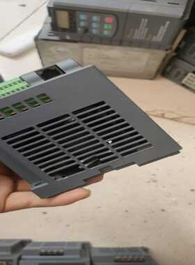 海菱HL3000-5.5KW变频器一台，成色自定义，缺电位器~询价