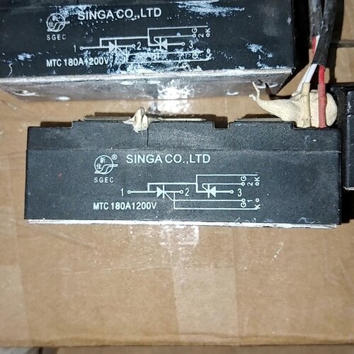 询》MTC180A1200V可控硅模块三个一组刚拆机的