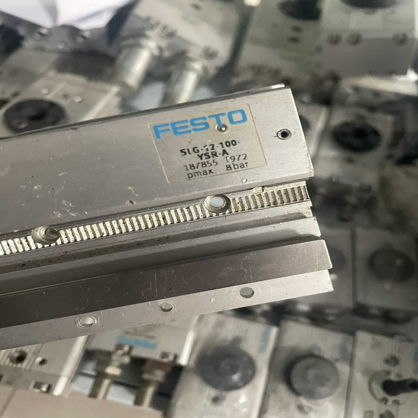 FESTO费斯托滑台气缸SLG-12-100-YSR-A1(亚飞商行）