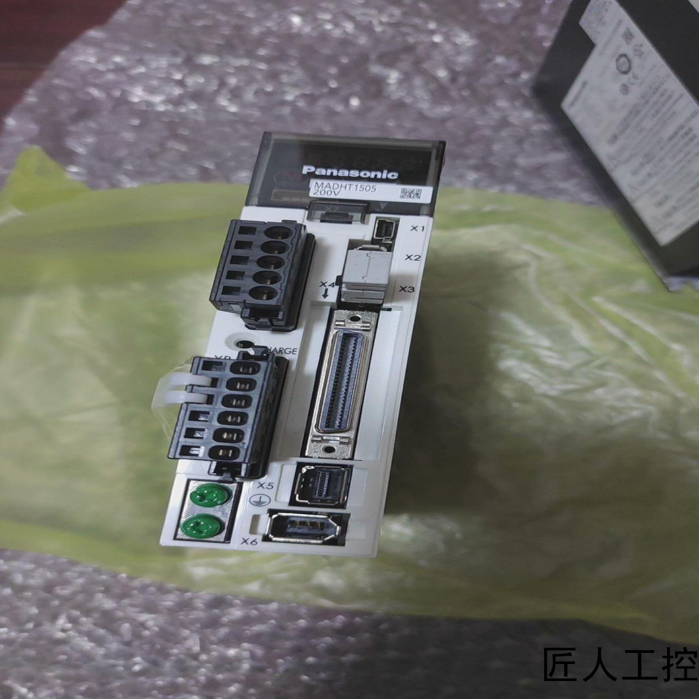 MADHT1505全新伺服控制器商品为全新原装机器非别的议价商品