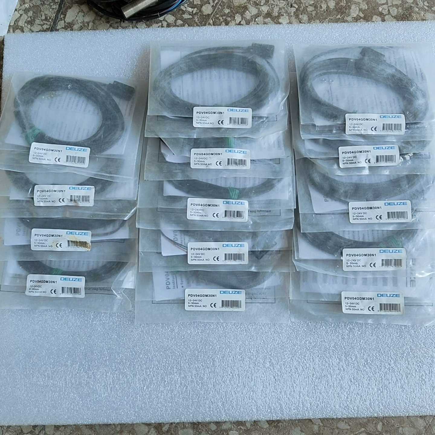 DEUZEPDV04GDM30N1光电开关全新原装现货--议价商品