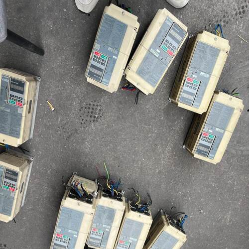 (询价)安川变频器1.5-11KW，，要啥功率联系，便宜处理