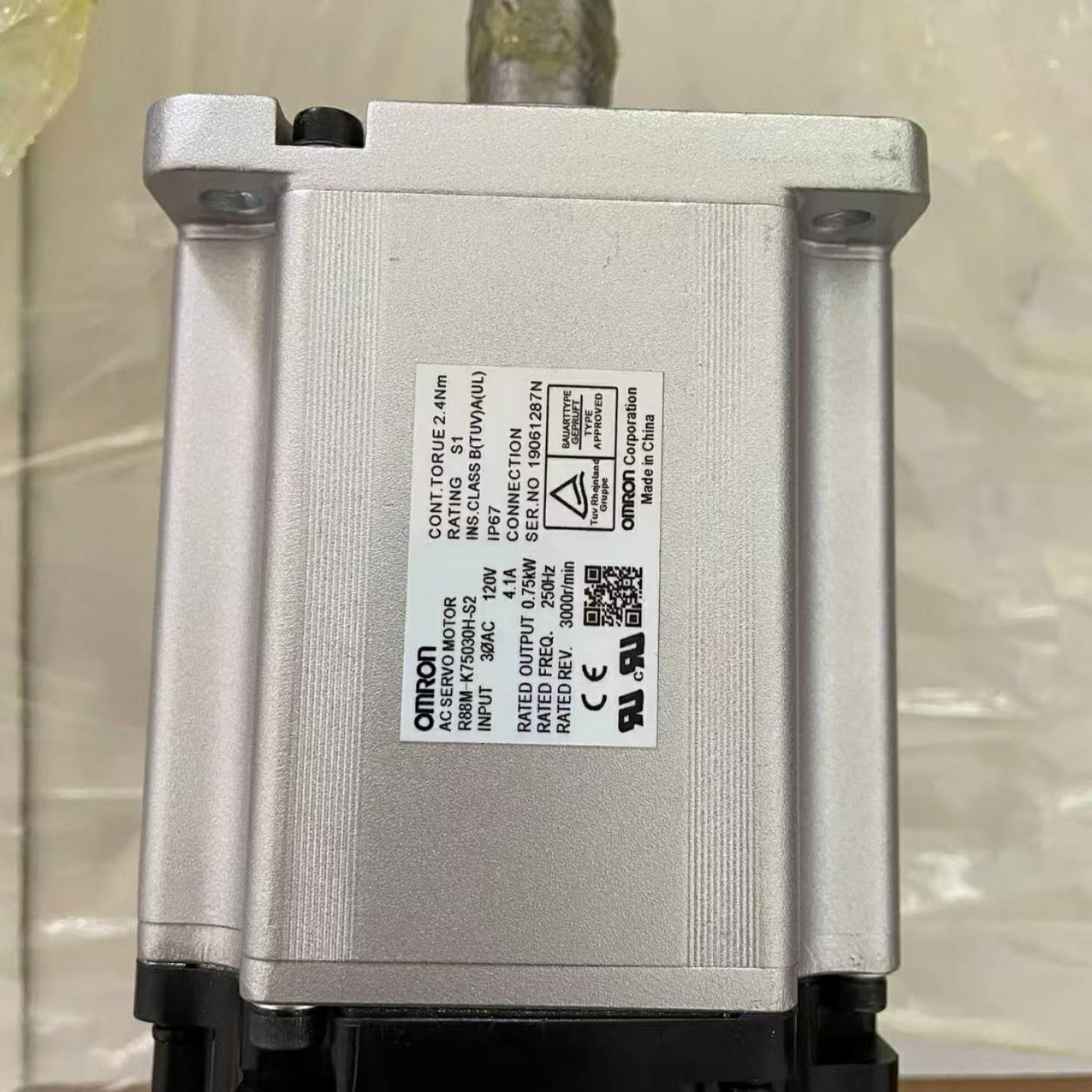 配件R88M-K75030T-S2 R88M-KE40030H-S2-Z 欧姆龙伺服电机议价