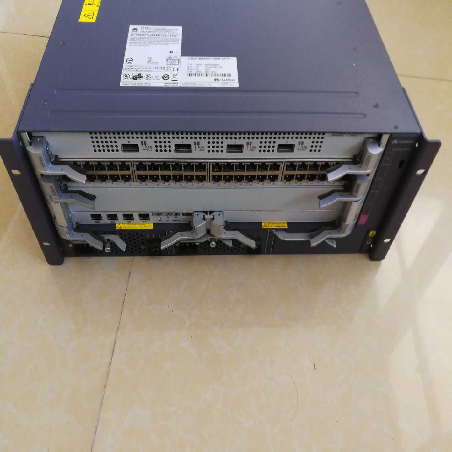 询价华为S9303交换机有挂耳测试完好业务卡X4UXCG48