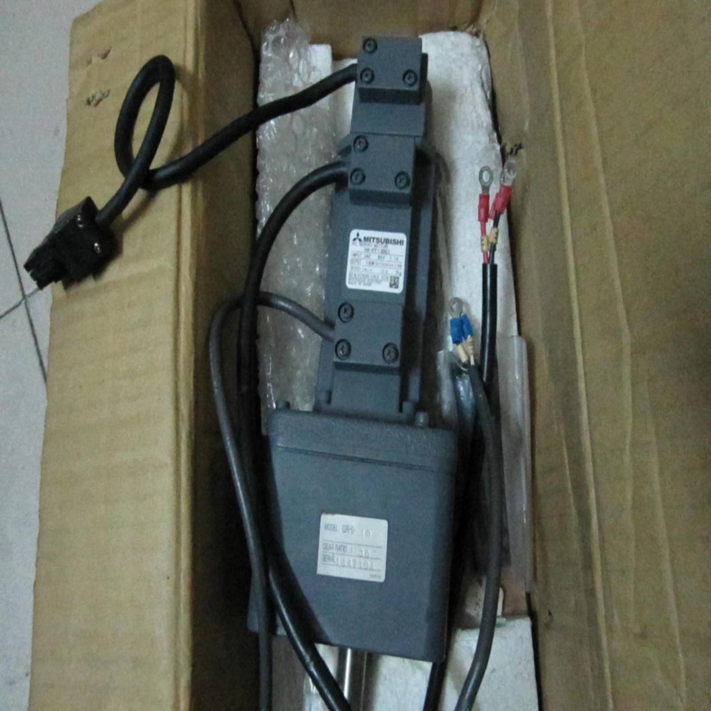 配件全新三菱伺服马达HA-FH13BG-S5HA-FF13BG1-S5HA-FH13议价