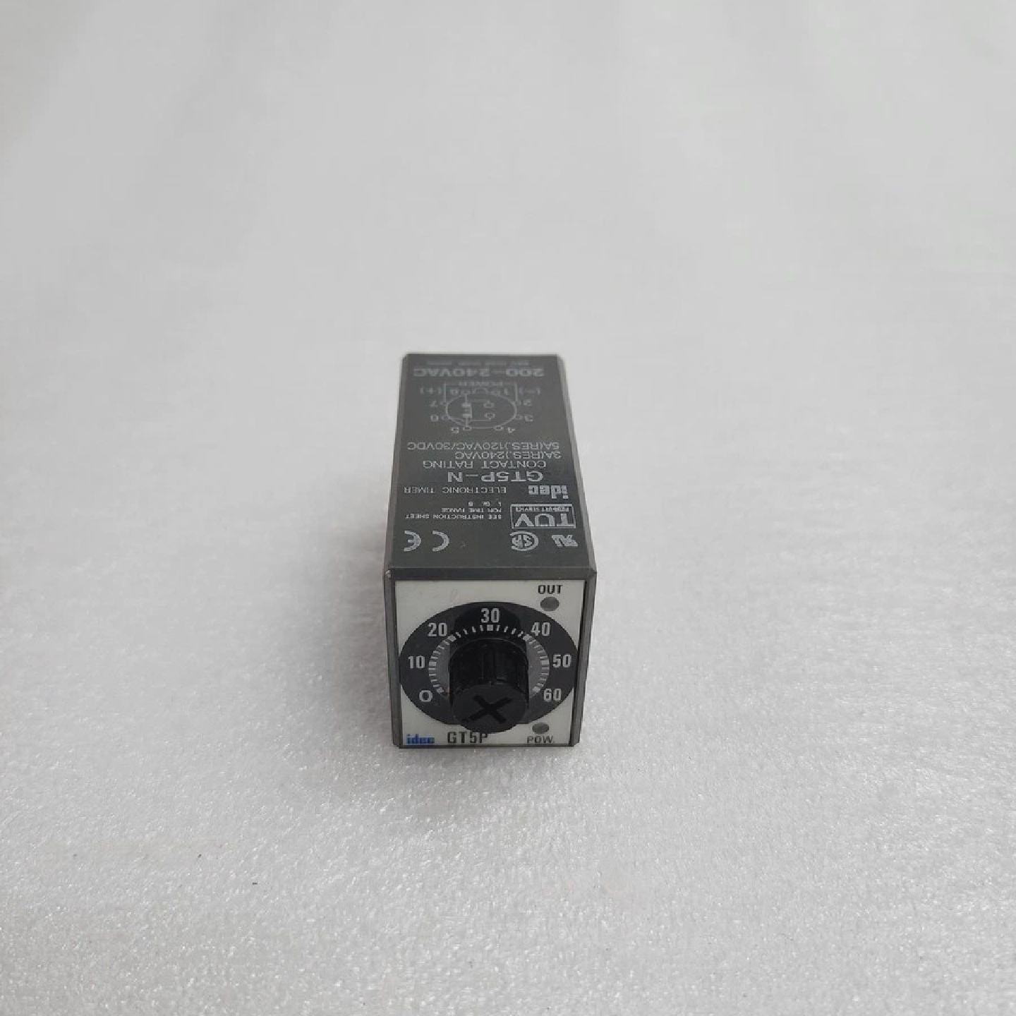 IDEC GT5PN ELEKTRONISCHE ZEITSCHALTUHR 200240VAC 060SEC - 实物图