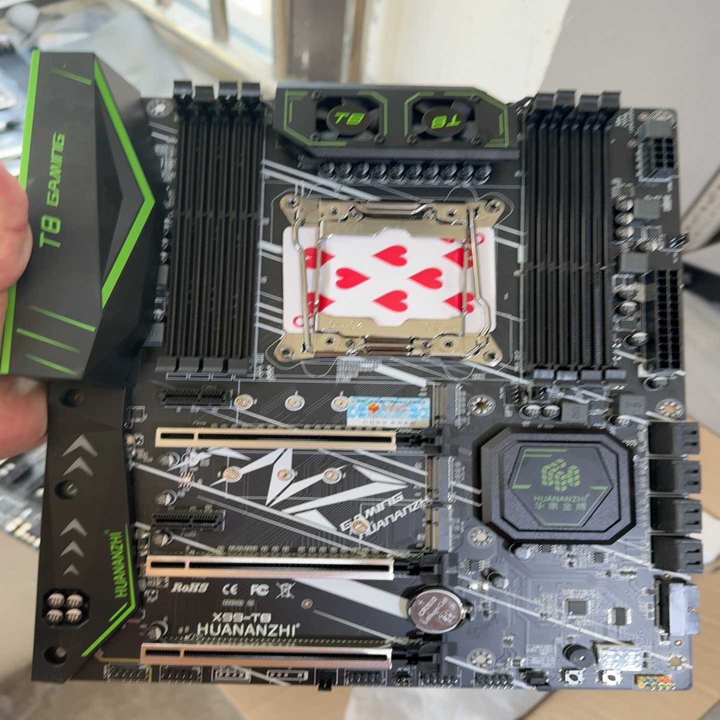 出2张25年4月份华南x99t88个d3内存插槽功能完--议价商品