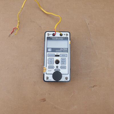 ALTEK 222A THERMOCOUPLE CALIBRATOR