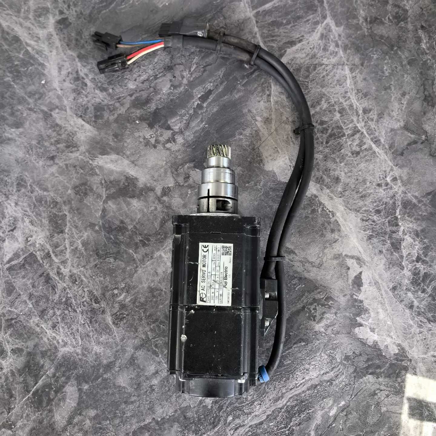 富士伺服电机，GYS201D5-RC2-B.200W.询价