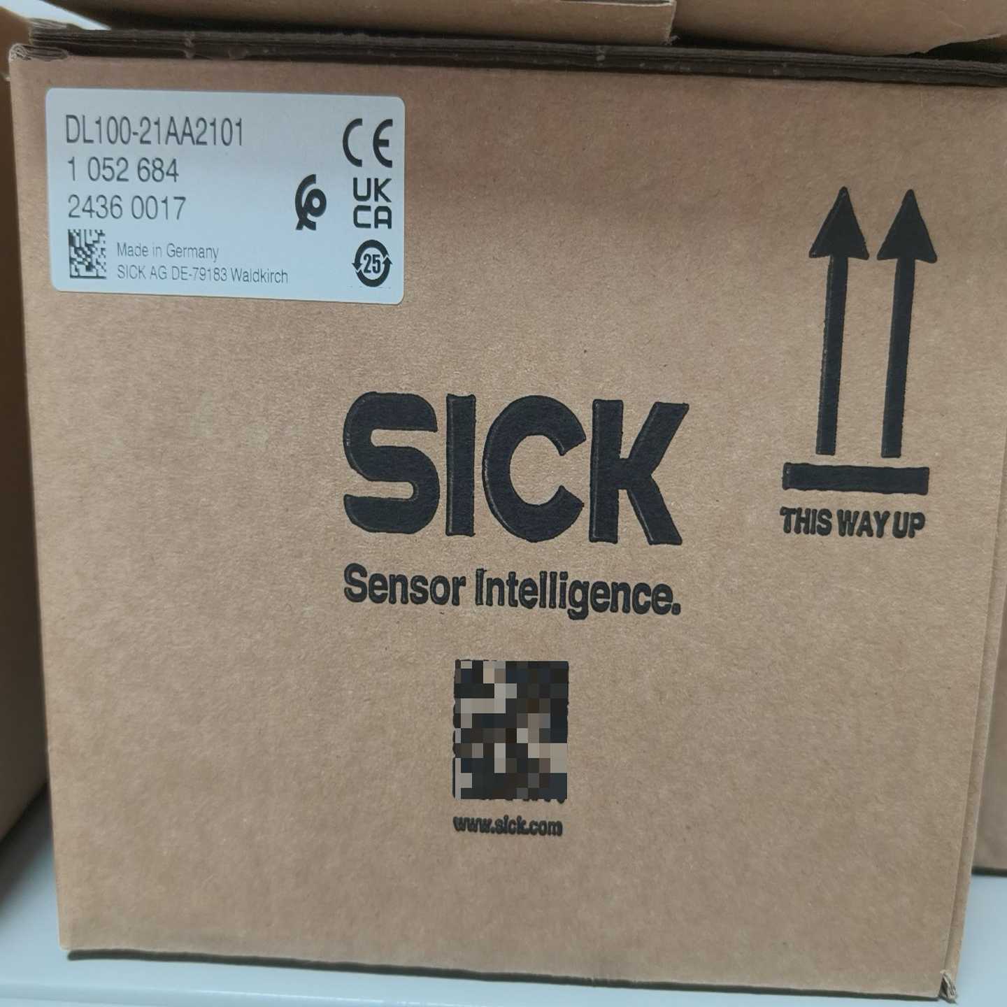 德国SICK激光传感器DL100-21AA2101询价