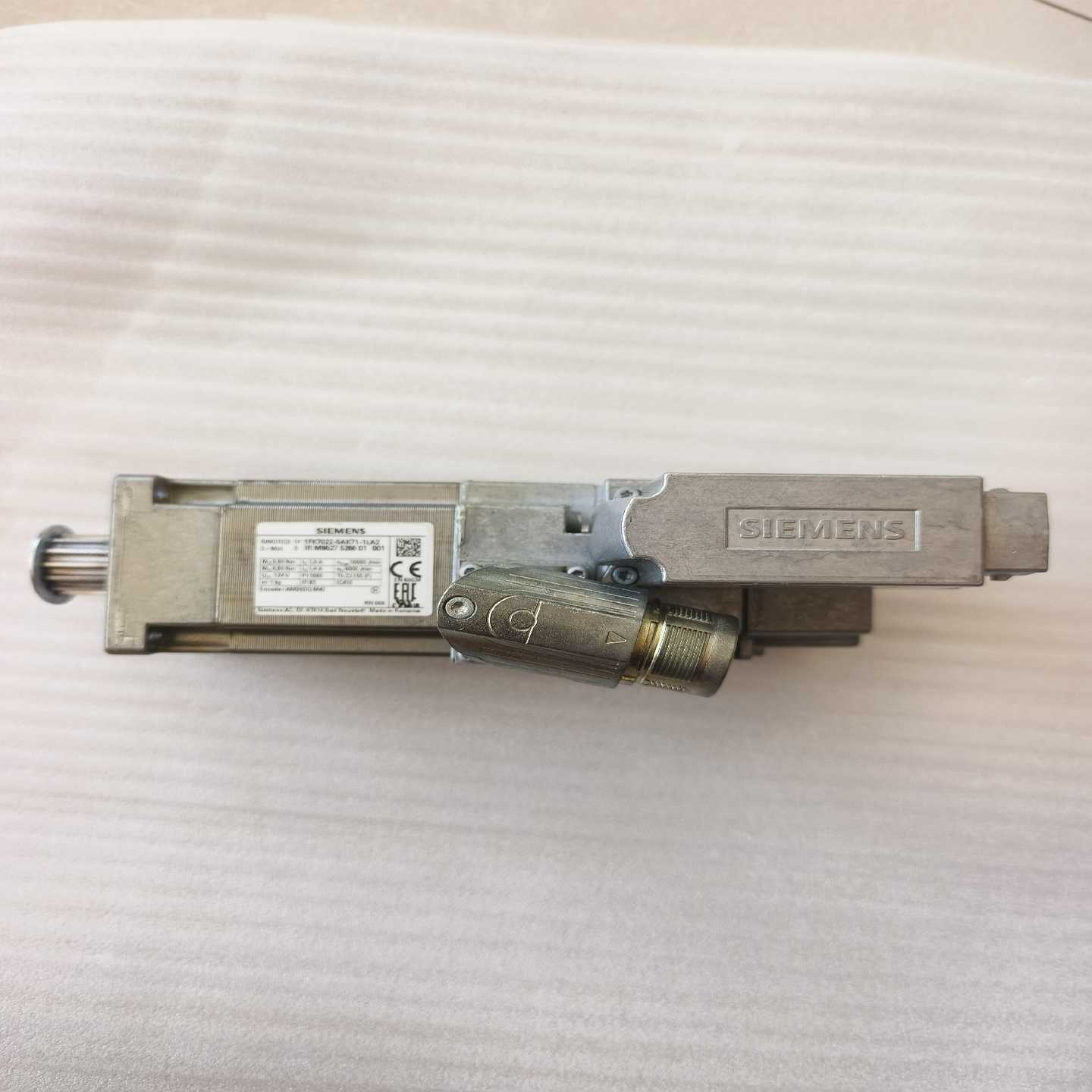 询价电机1FK7022-5AK71-1LA2实物拍