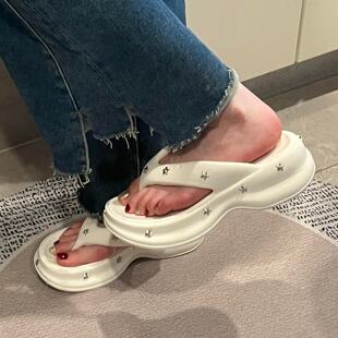 网红海边防滑防臭夹趾凉拖鞋 人字拖高跟鞋 铆钉星星厚底增高拖鞋