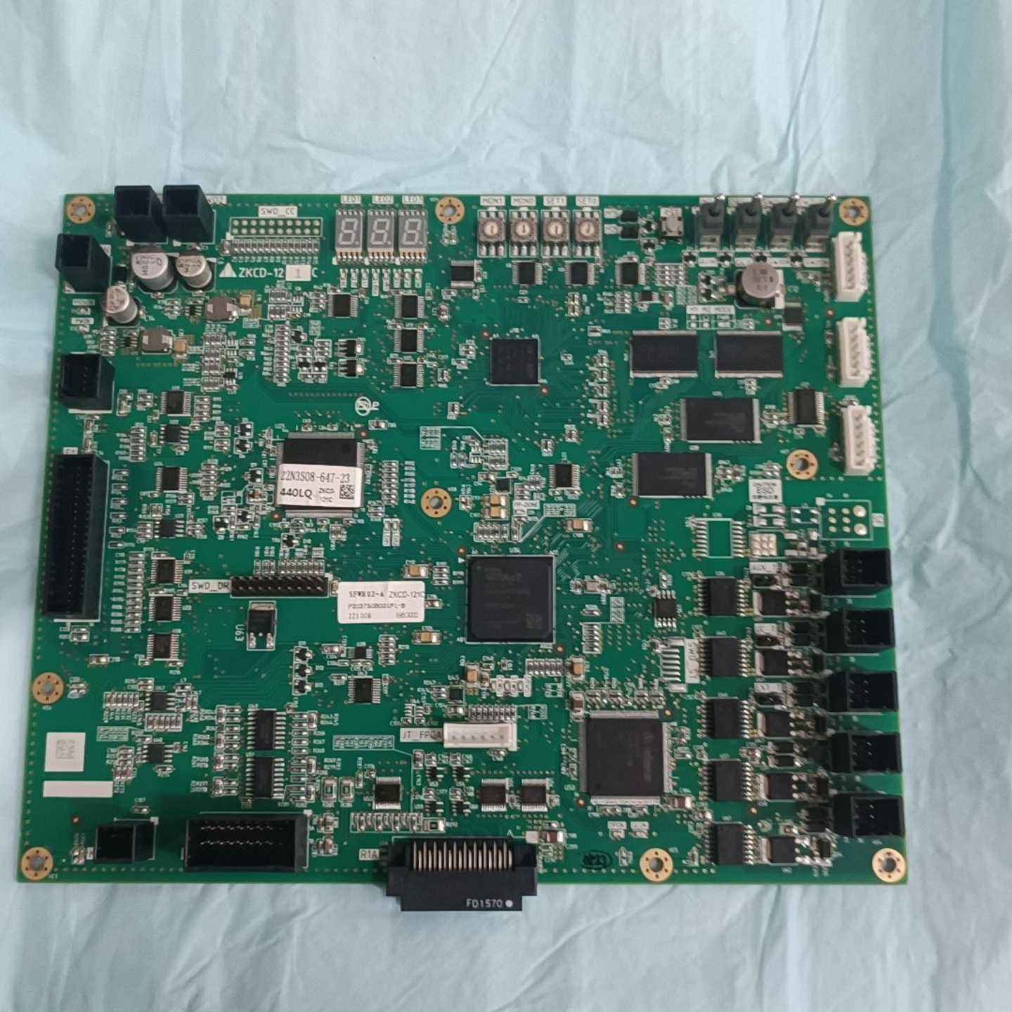 全新三菱电梯主板ZKCD-121C现货议价