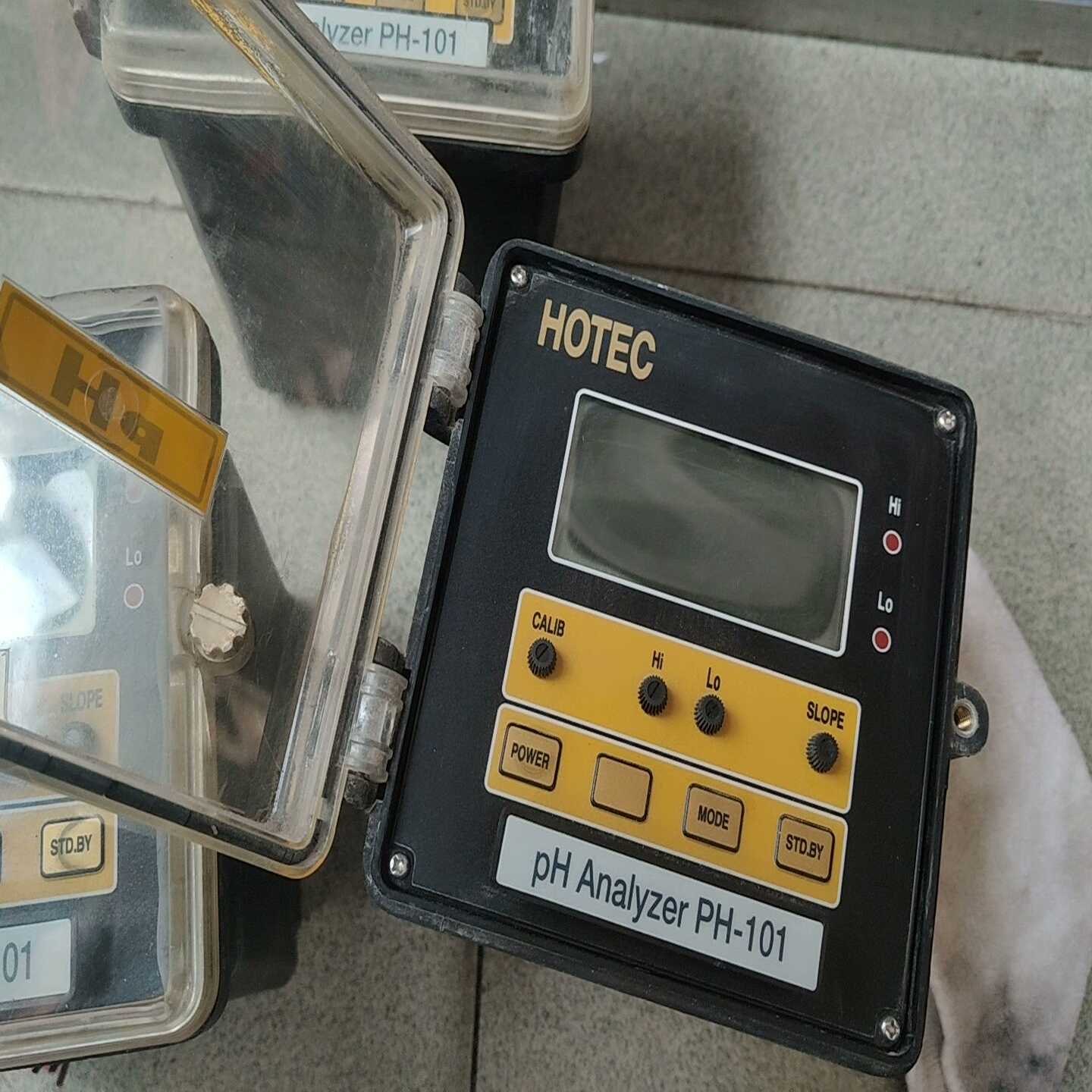 台湾H0TEC八合泰pH一1001酸碱控制器台。-议价