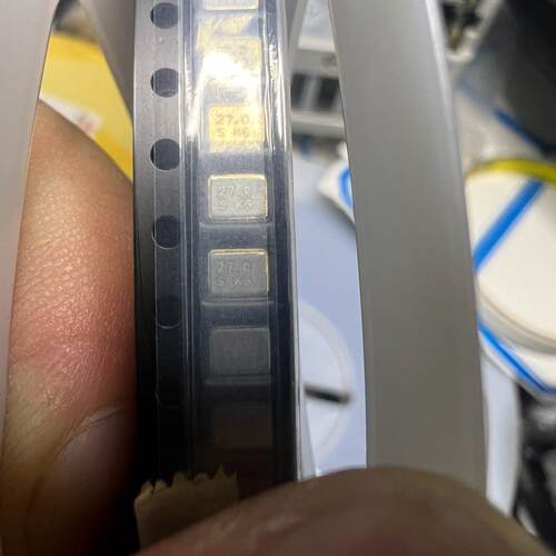 27MHZ晶震 SX-3225 数量2盘6000个，打包价1--议价商品