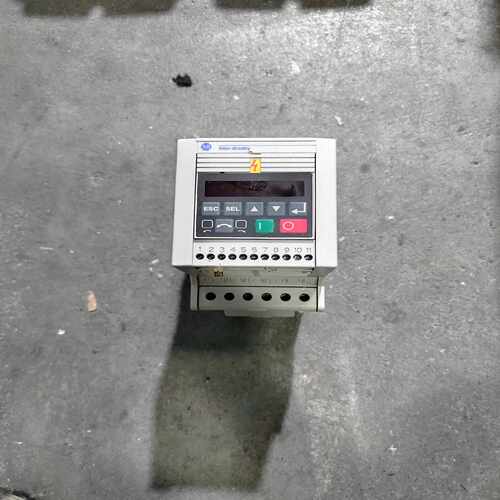 【星慕电子】AB变频器160-BA03NPS1P1，380V0.75KW