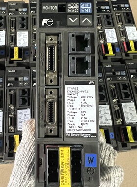 原装富士伺服单驱动器RYC401D3VVT2成色好有-议价