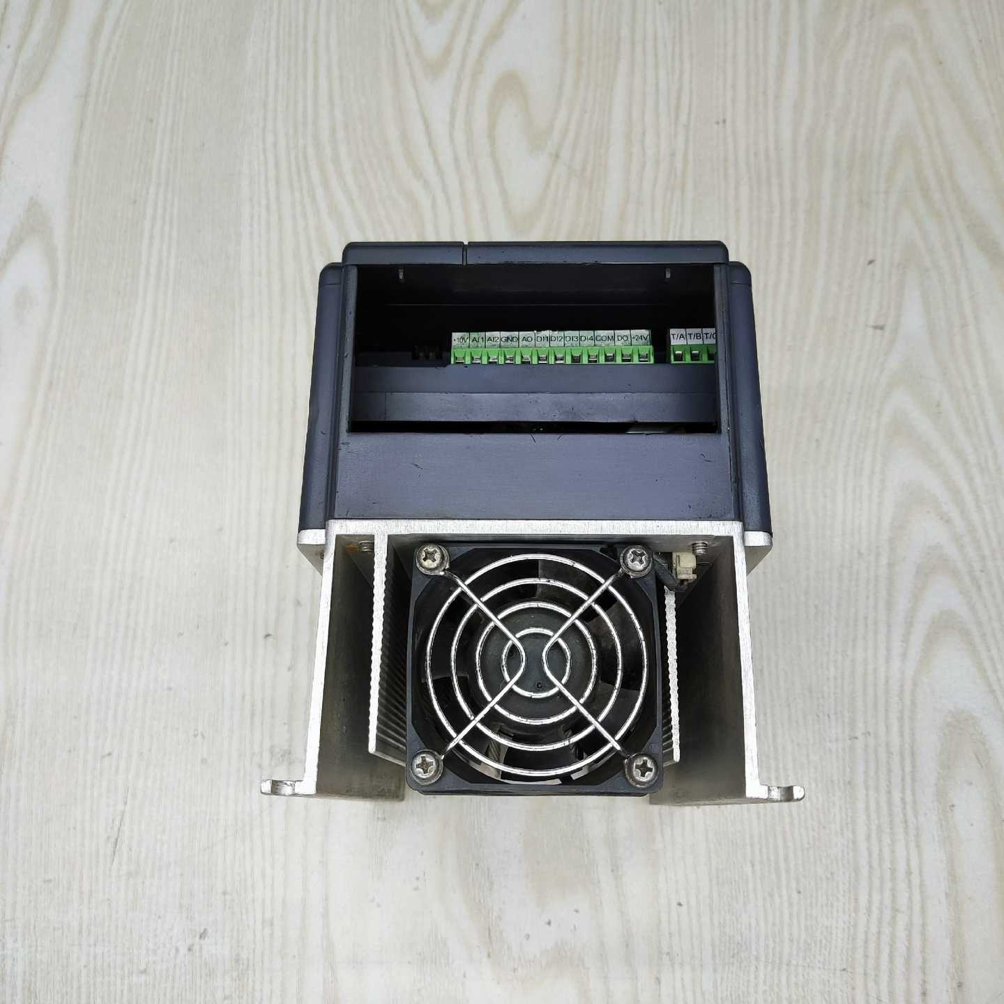 议价汇川MD300T变频器2G.2kw/380v汇川变现货/维修