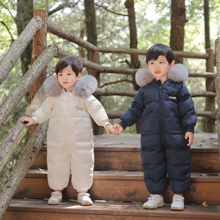 婴儿连体羽绒服男女宝宝冬季外出哈衣婴幼儿羽绒抱抱爬服套装加厚