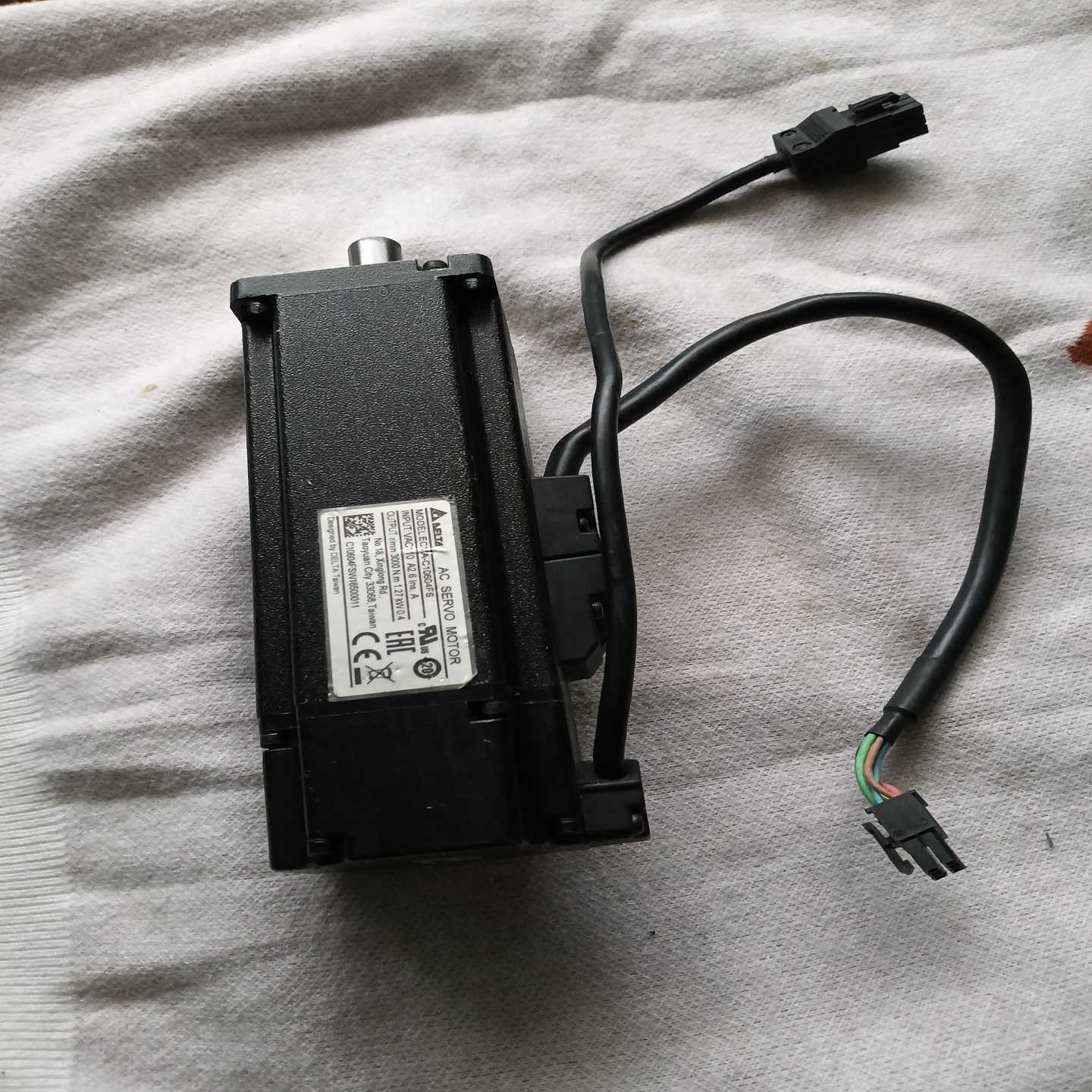 台达伺服电机ECMA-C10604FS，0.4KW询价