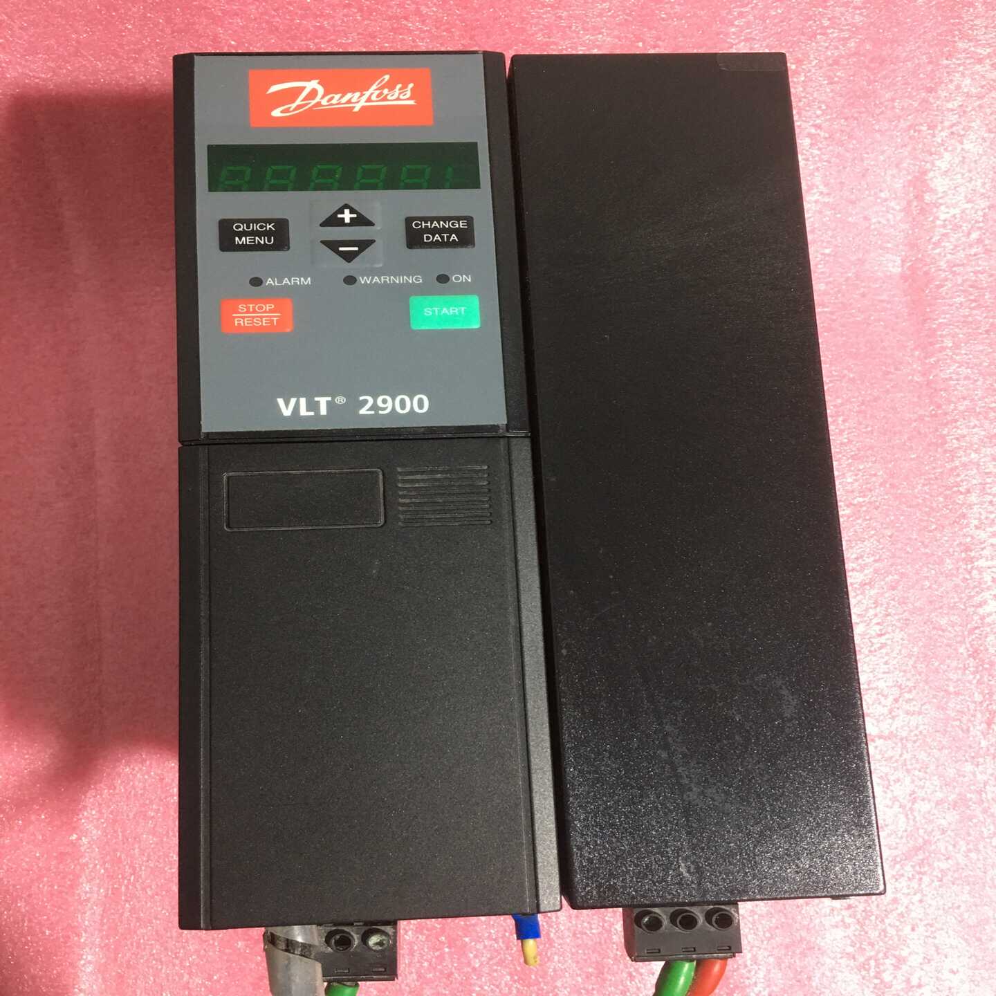 丹佛斯7.5KW变频器VLT2975PT4B20STR0DB--议价商品