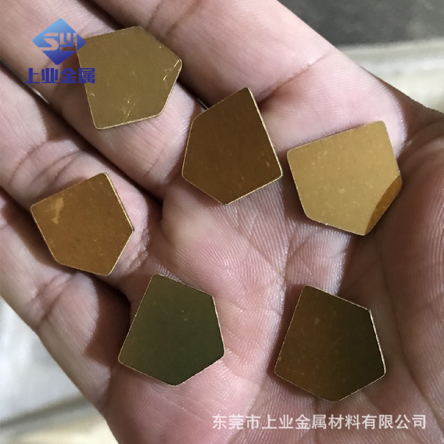 黄铜板激光切割diy铜片0.31.22.5mm零切雕刻铜板黄铜片制作