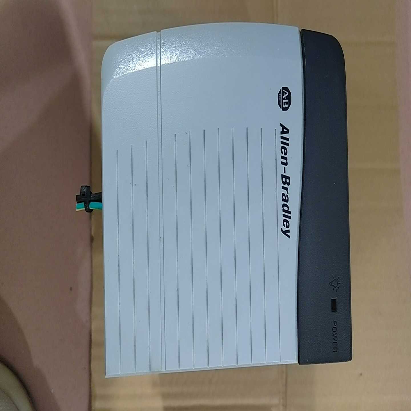 AB电源模块1756-PA75/B,的功能正常使用。议价