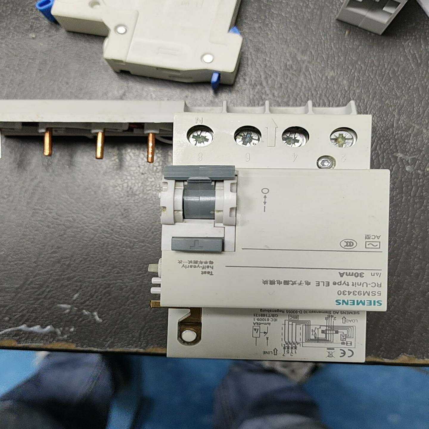 漏电5SM93430询价