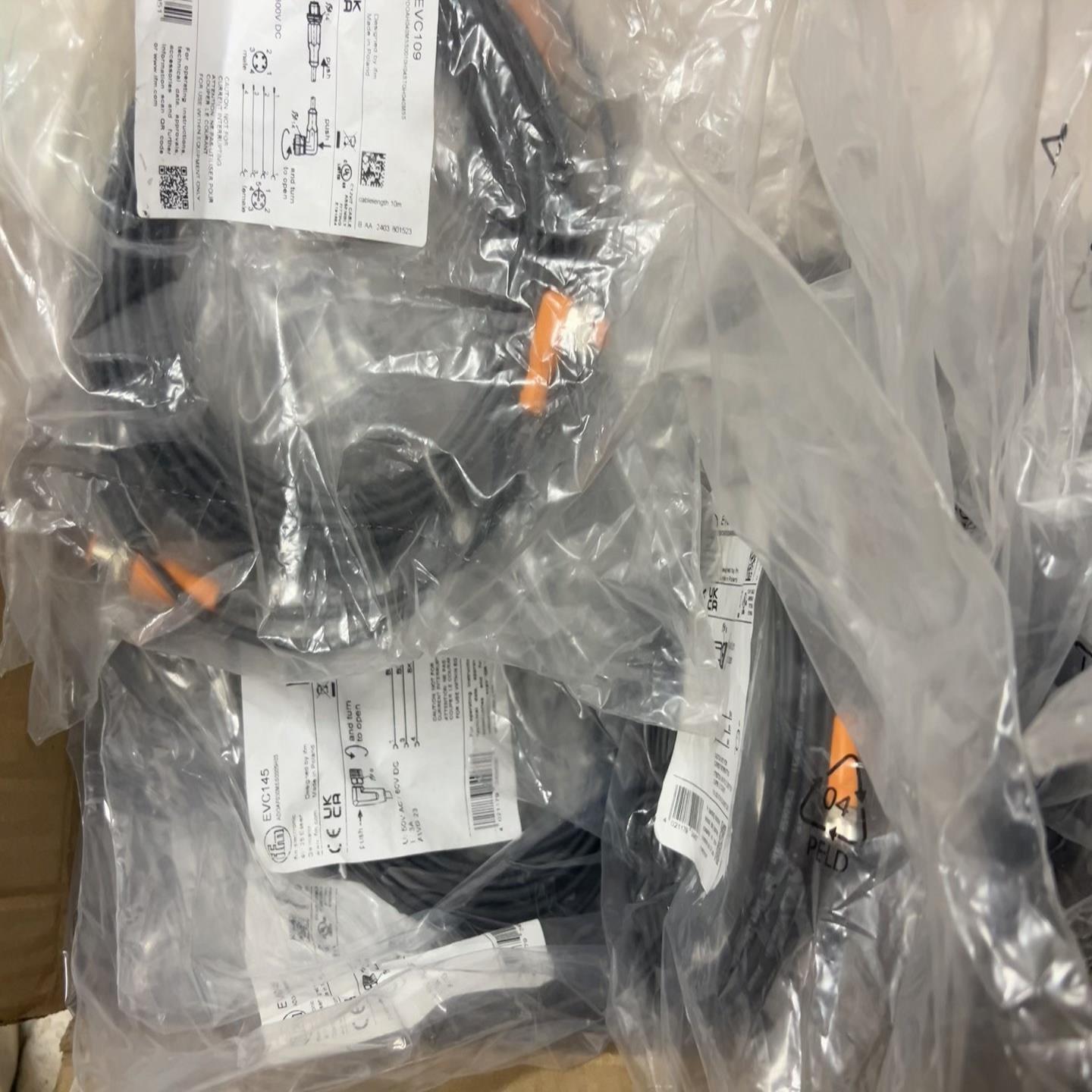 询价~ifm易福门连接线缆23个evc145,10个evc142,