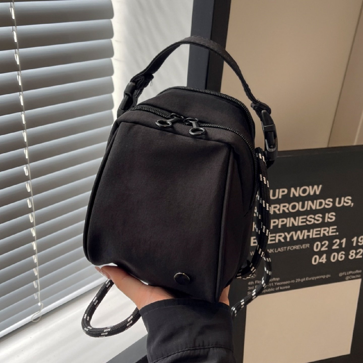 夏季尼龙帆布小包包女2025新款休闲运动手机包ins百搭单肩斜挎包