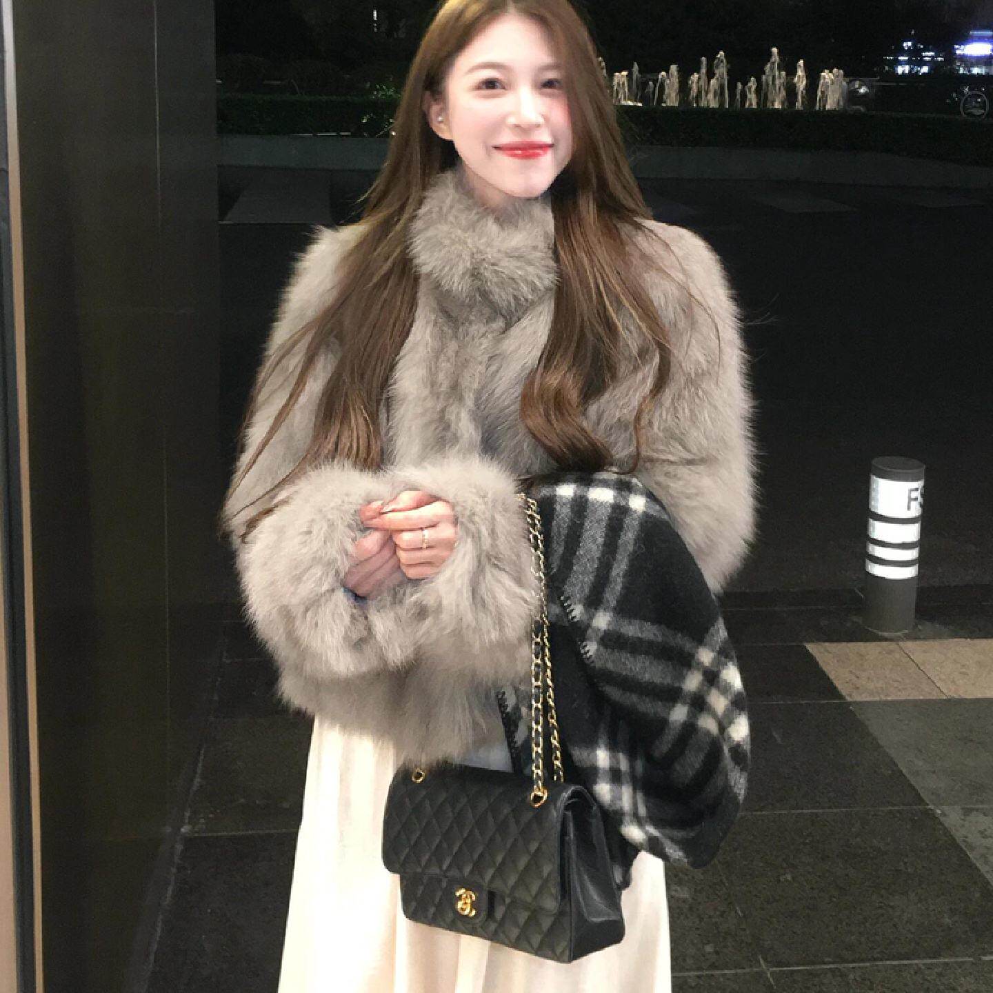 高级感仿狐狸毛皮草外套女短款冬季新款加厚时尚洋气渐染毛绒上衣