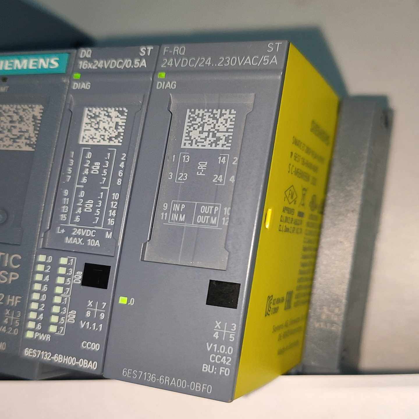 万兆带堆叠华为S5320-32X-EI-AC交换机 Huaw~议价